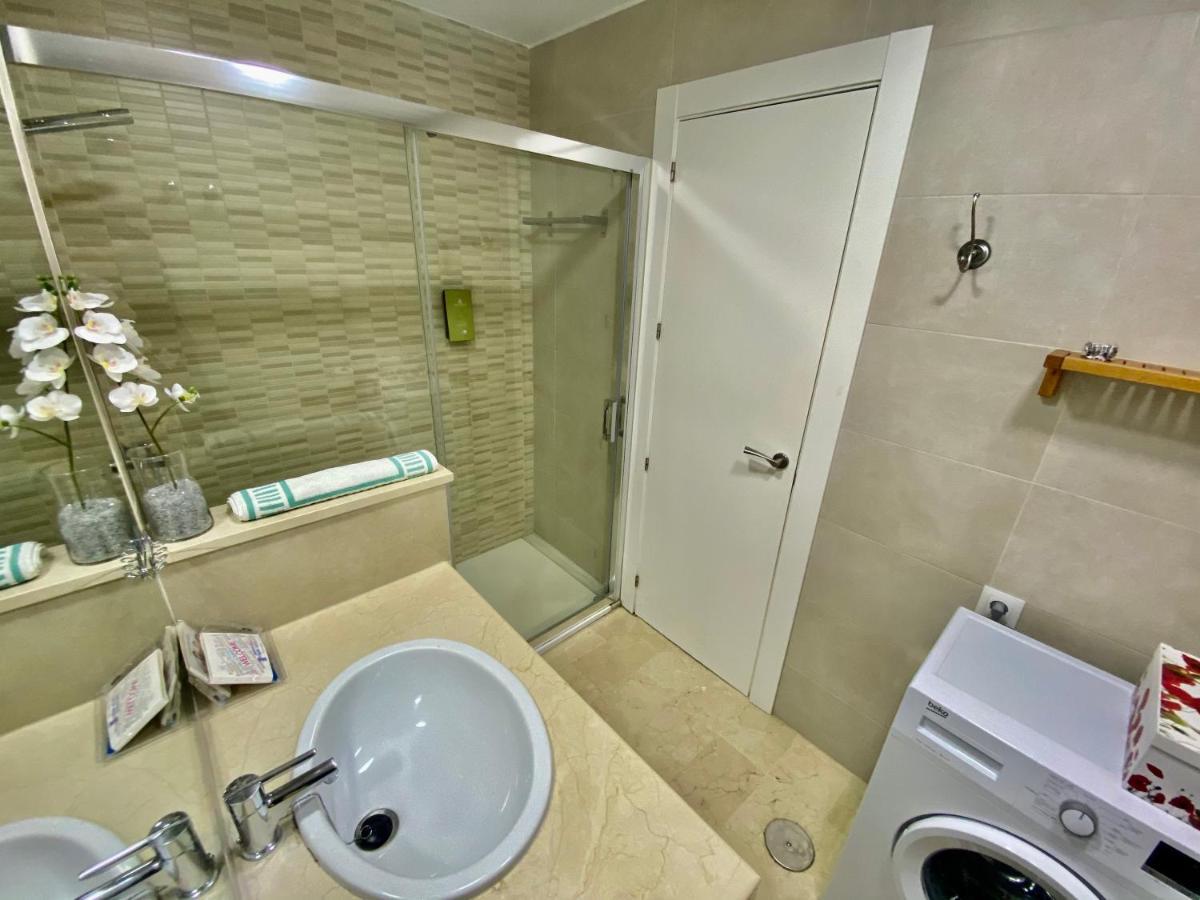 Apartamentos Turisticos Castillo Del Vigia Торремолинос Экстерьер фото