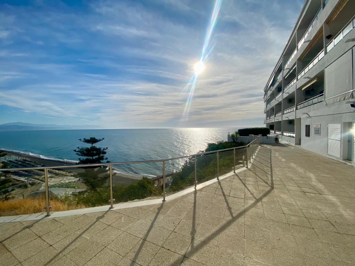 Apartamentos Turisticos Castillo Del Vigia Торремолинос Экстерьер фото